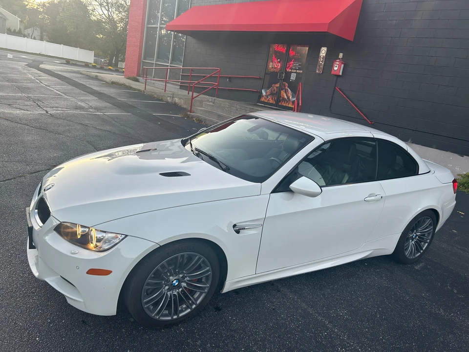 2011 BMW E93 M3 Convertible - Image 21 of 31