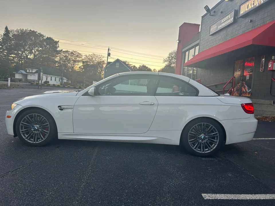 2011 BMW E93 M3 Convertible - Image 23 of 31