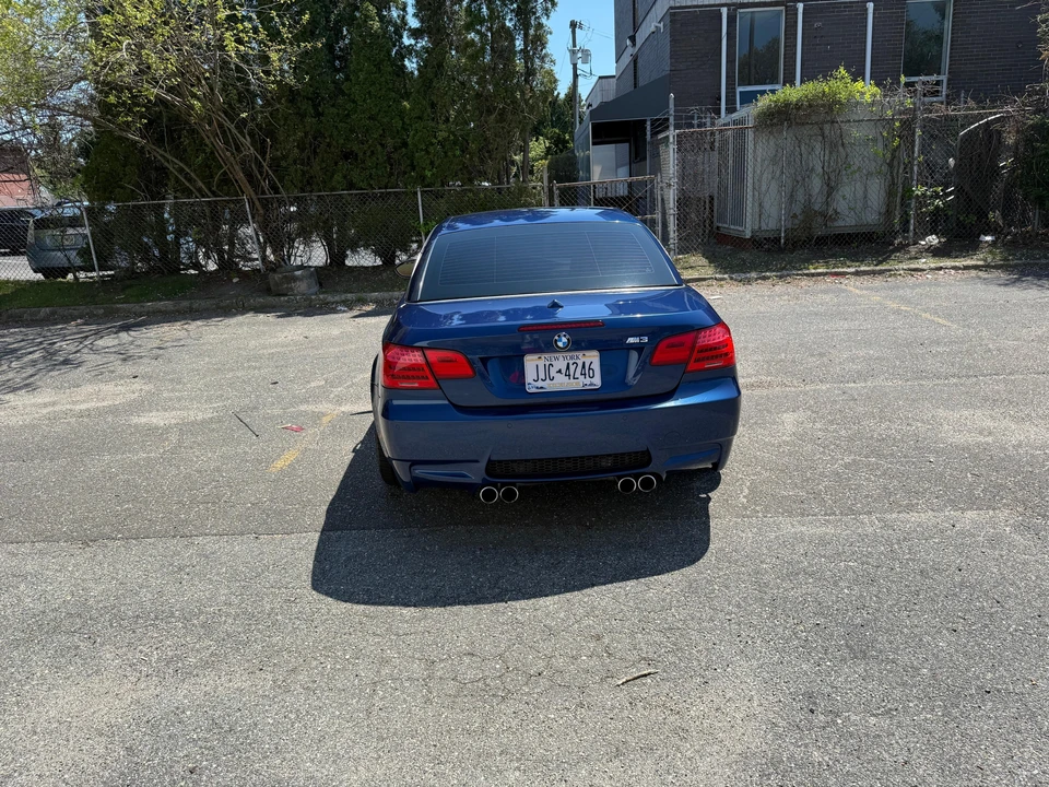 2011 BMW E93 M3 Convertible - Image 25 of 31