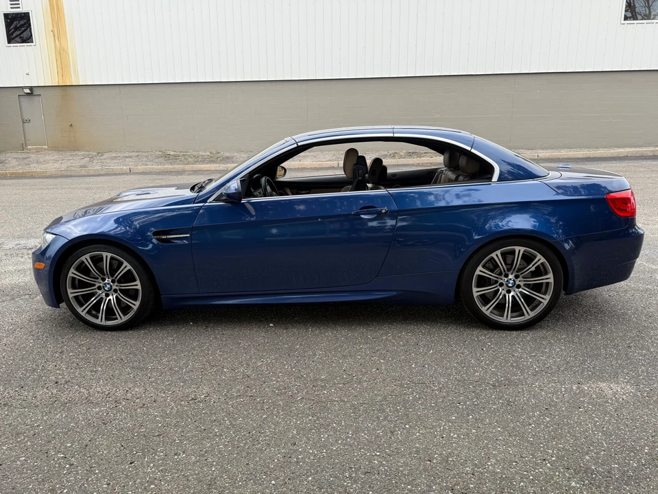 2011 BMW E93 M3 Convertible - Image 24 of 31