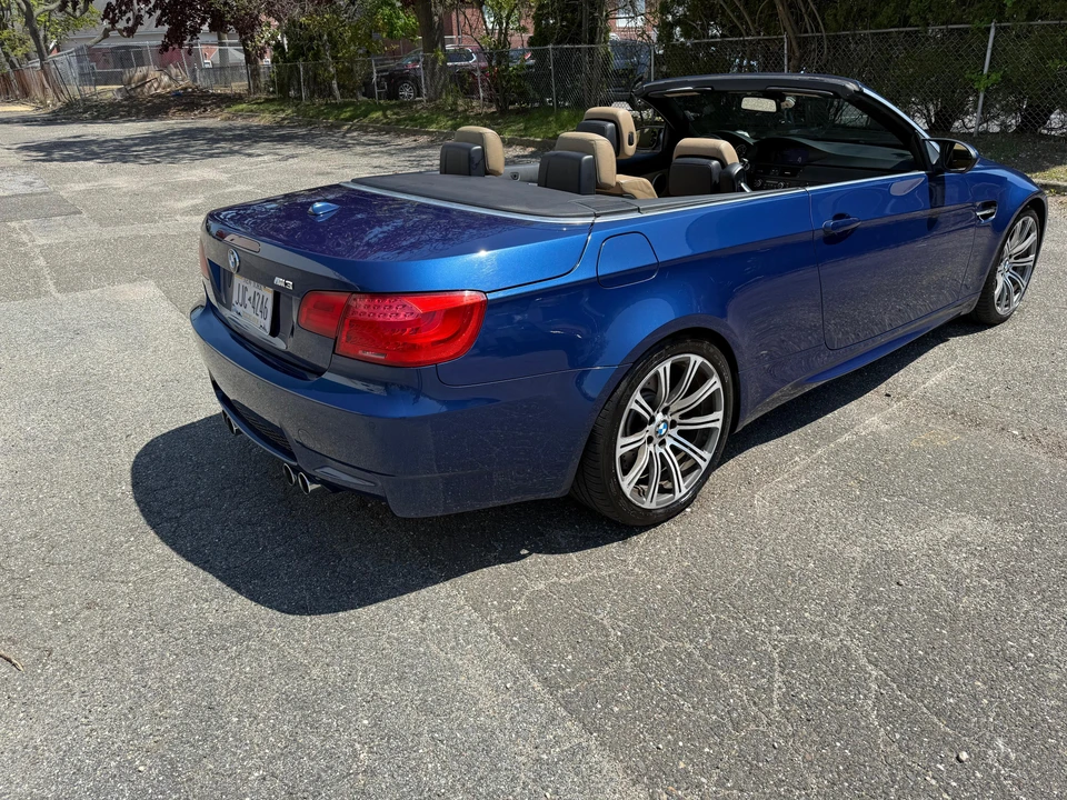 2011 BMW E93 M3 Convertible - Image 14 of 31