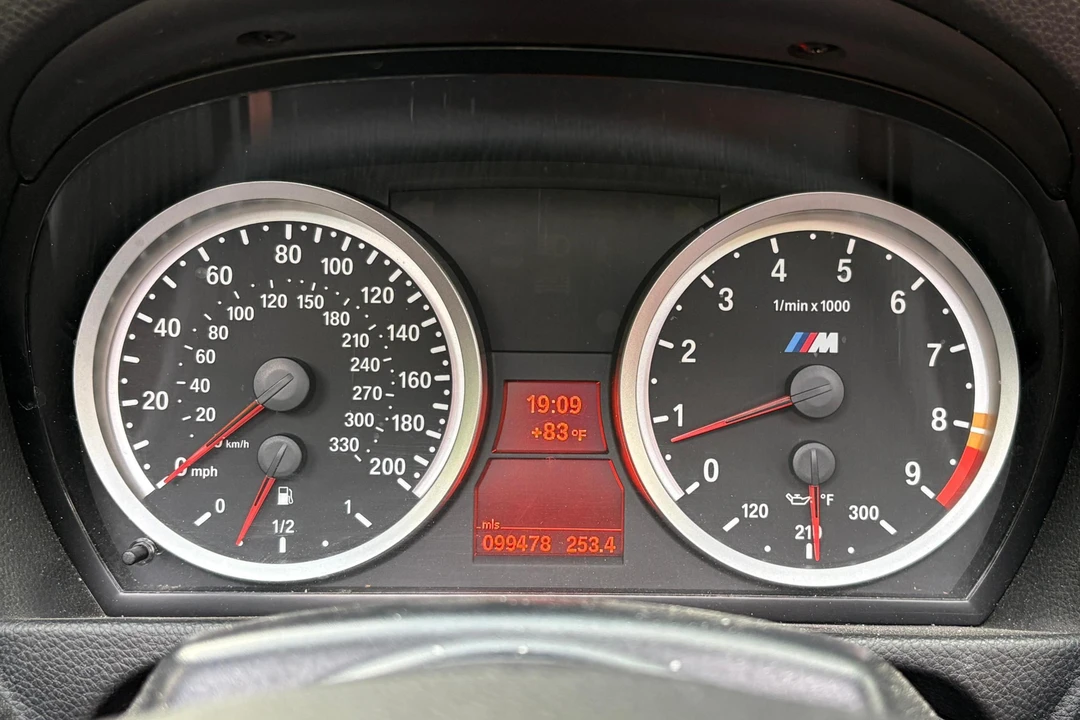 2011 BMW E93 M3 Convertible - Image 30 of 31