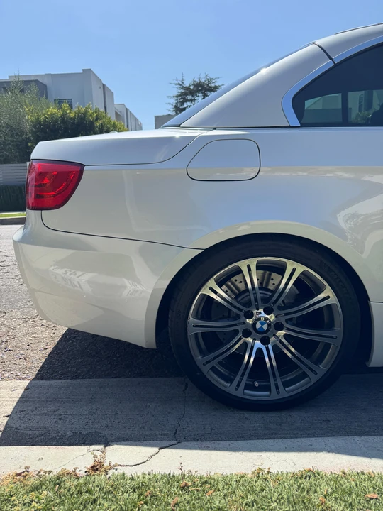 2011 BMW E93 M3 Convertible - Image 14 of 31