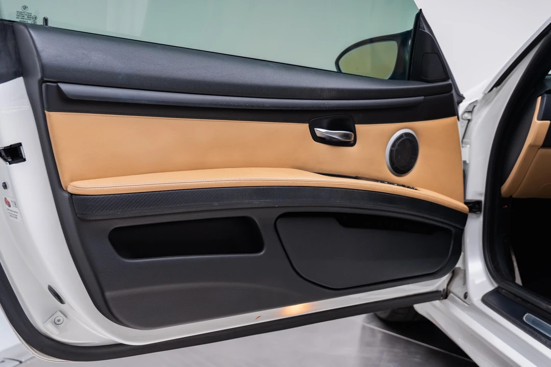 2011 BMW E93 M3 Convertible - Image 29 of 31
