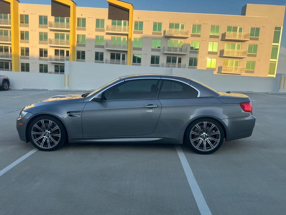 2011 BMW E93 M3 Convertible - Image 23 of 31