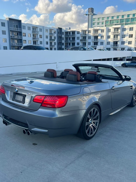 2011 BMW E93 M3 Convertible - Image 17 of 31
