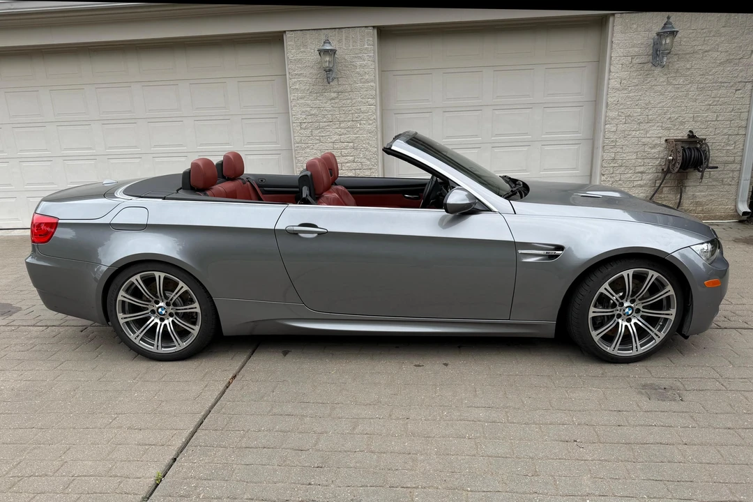 2011 BMW E93 M3 Convertible - Image 3 of 31