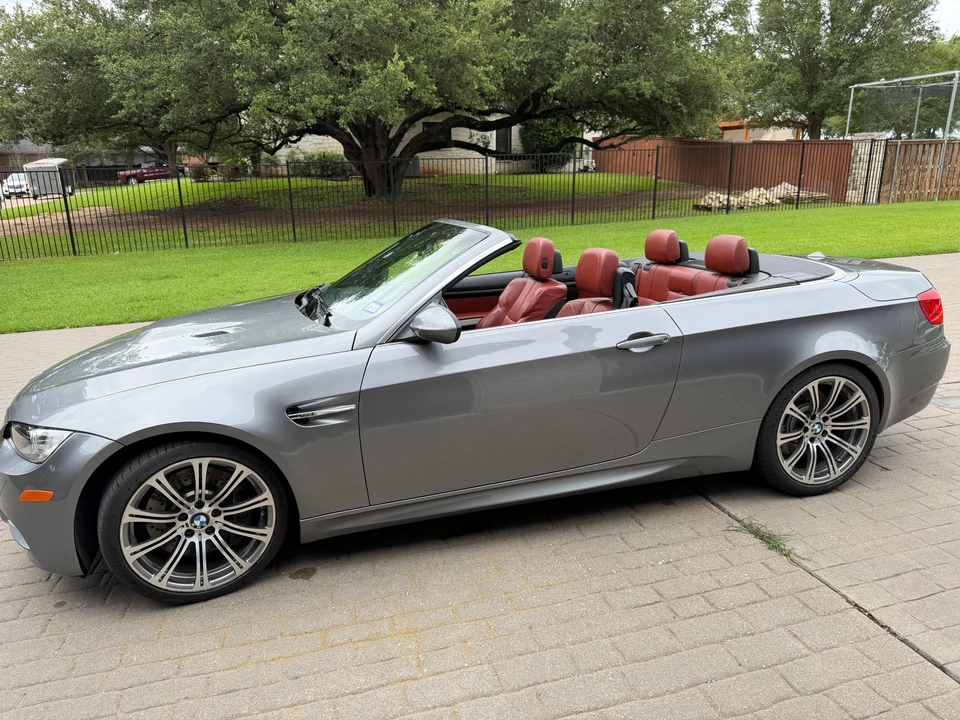 2011 BMW E93 M3 Convertible - Image 9 of 31