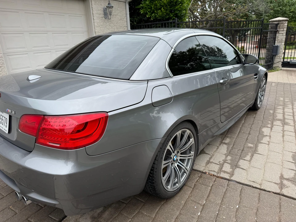 2011 BMW E93 M3 Convertible - Image 14 of 31