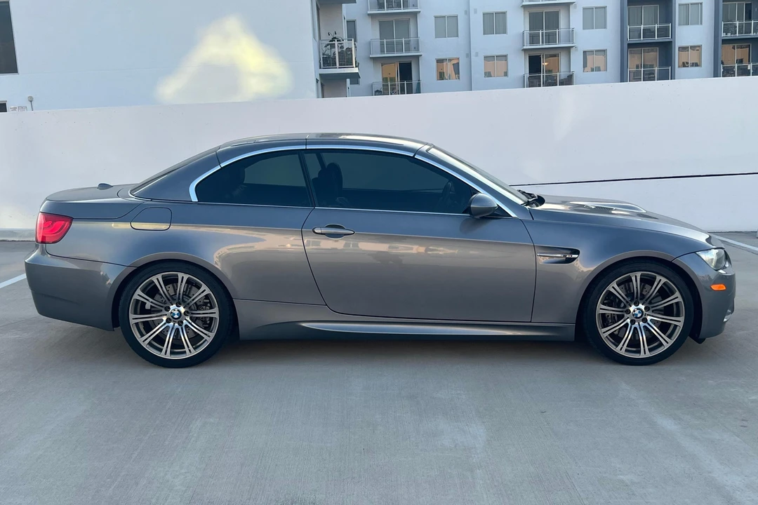 2011 BMW E93 M3 Convertible - Image 3 of 31