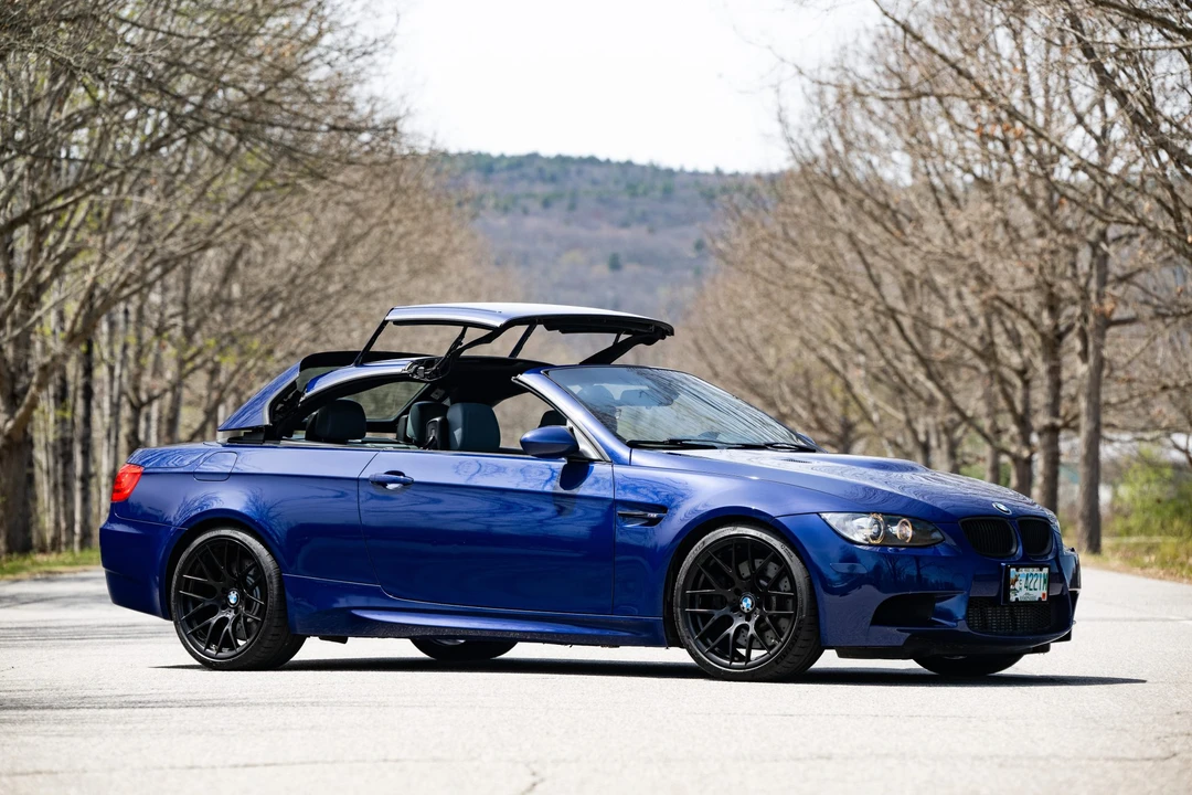 2011 BMW E93 M3 Convertible - Image 3 of 31