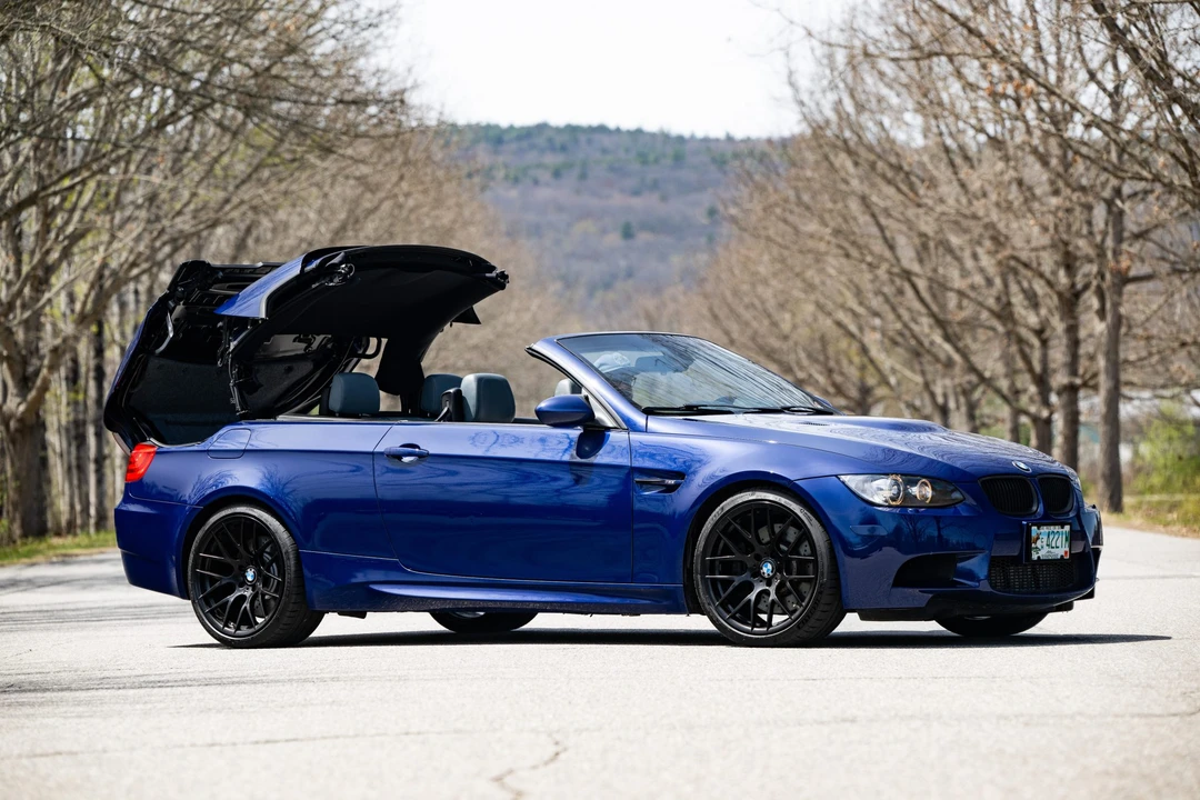 2011 BMW E93 M3 Convertible - Image 5 of 31