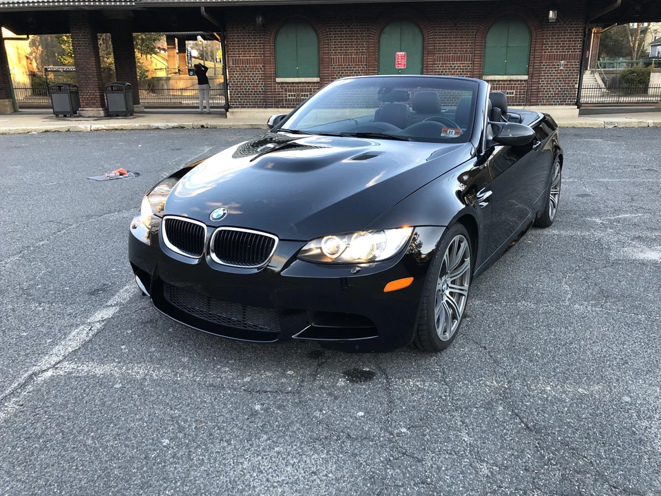 2011 BMW E93 M3 Convertible - Image 9 of 30