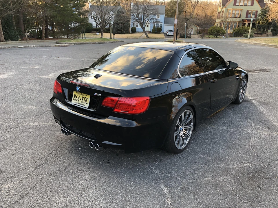 2011 BMW E93 M3 Convertible - Image 17 of 30