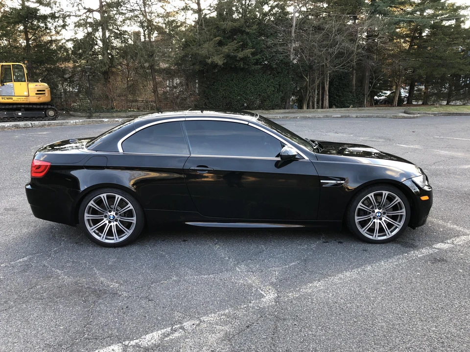 2011 BMW E93 M3 Convertible - Image 19 of 30