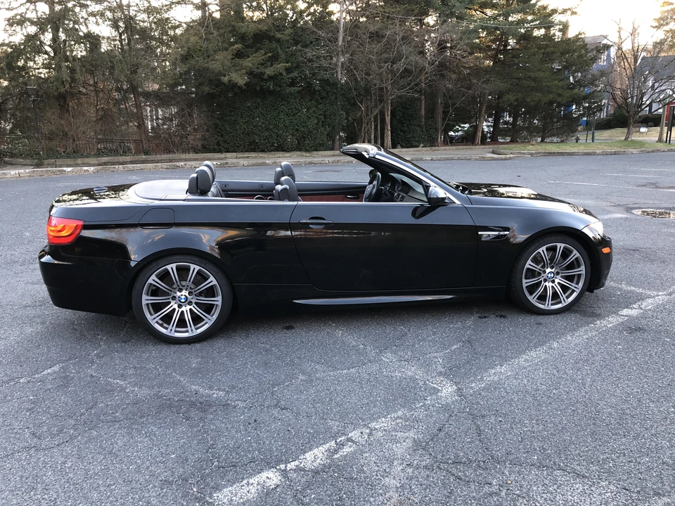 2011 BMW E93 M3 Convertible - Image 5 of 30