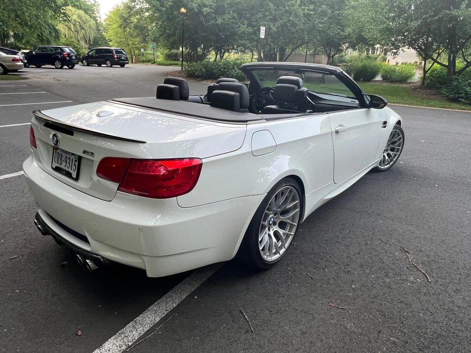2011 BMW E93 M3 Convertible - Image 12 of 31
