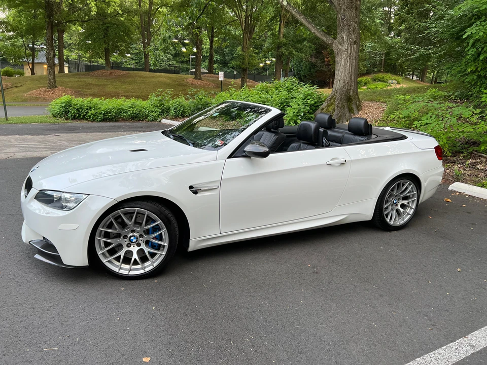 2011 BMW E93 M3 Convertible - Image 9 of 31