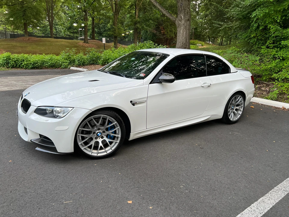 2011 BMW E93 M3 Convertible - Image 17 of 31