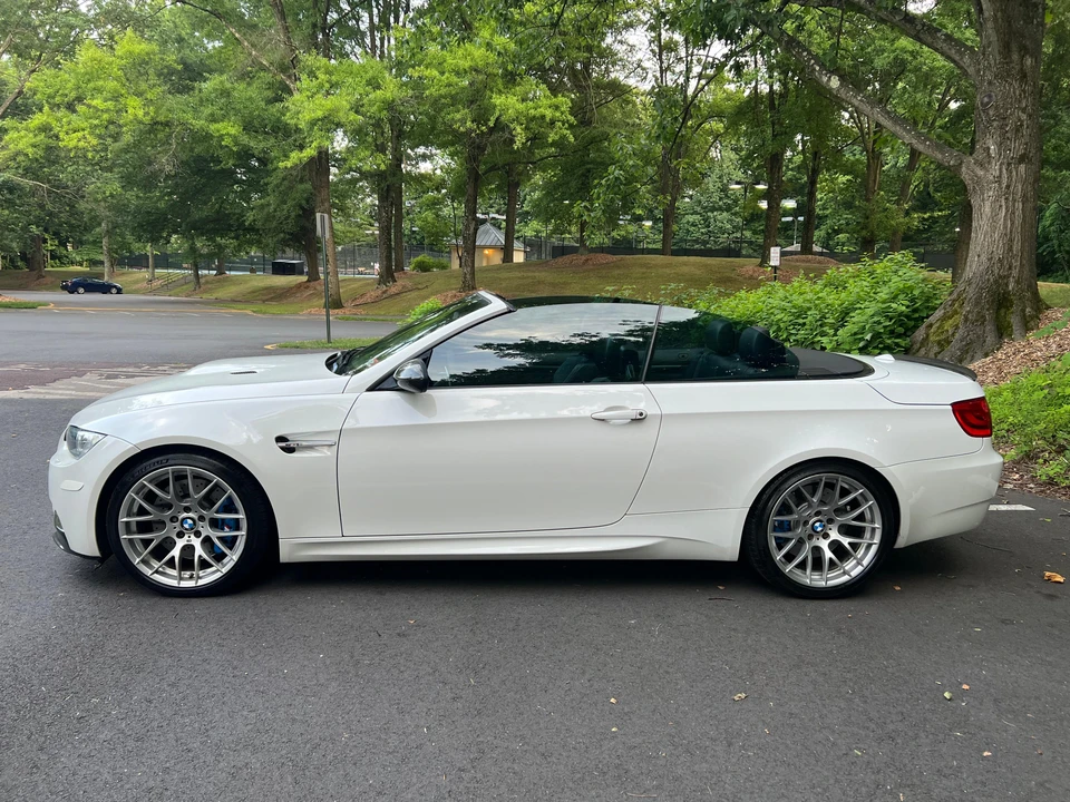 2011 BMW E93 M3 Convertible - Image 10 of 31