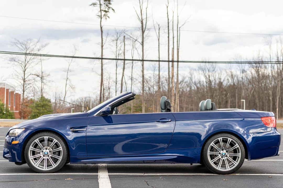 2011 BMW E93 M3 Convertible - Image 3 of 30