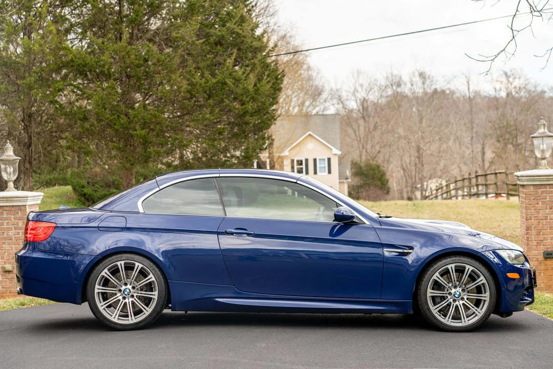 2011 BMW E93 M3 Convertible - Image 14 of 30