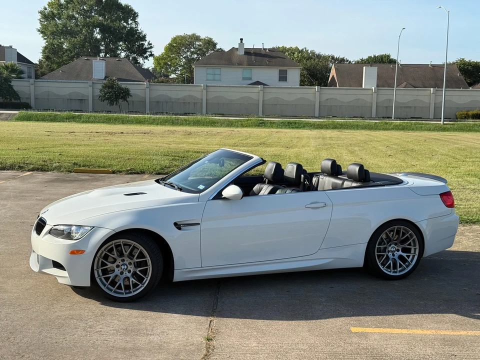 2011 BMW E93 M3 Convertible - Image 10 of 31