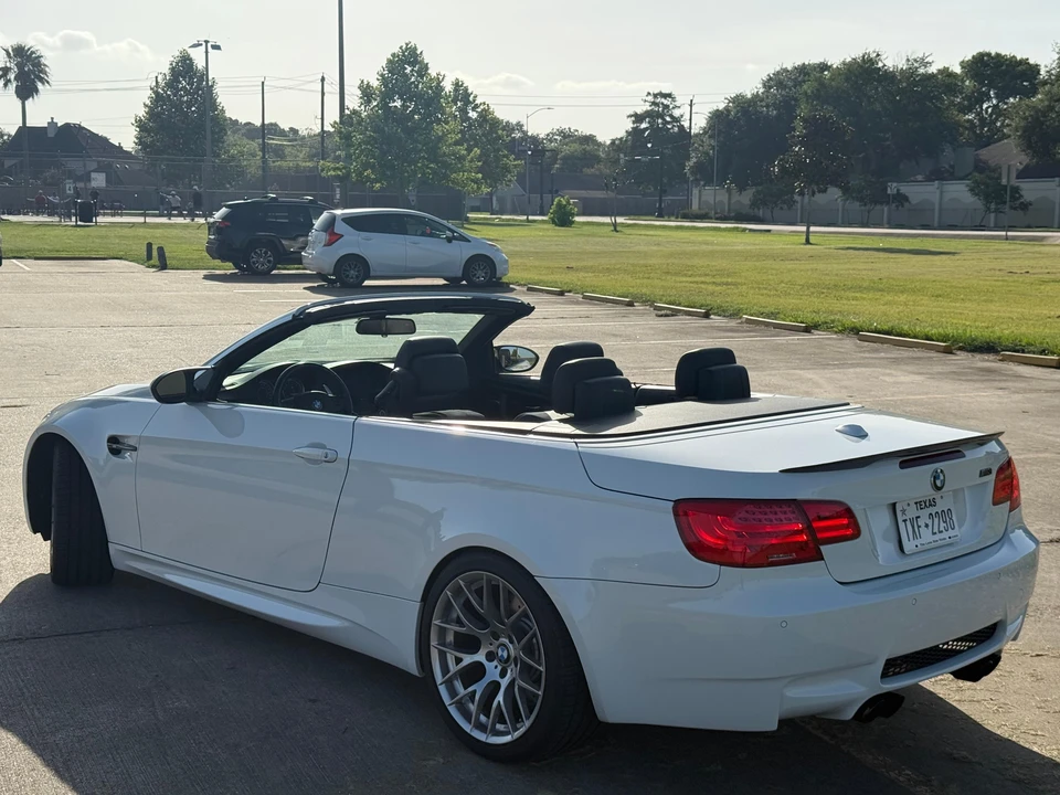 2011 BMW E93 M3 Convertible - Image 13 of 31