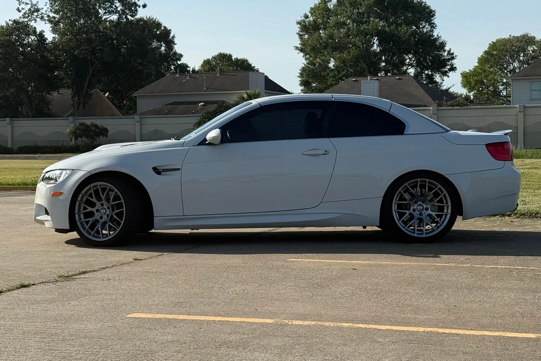 2011 BMW E93 M3 Convertible - Image 11 of 31