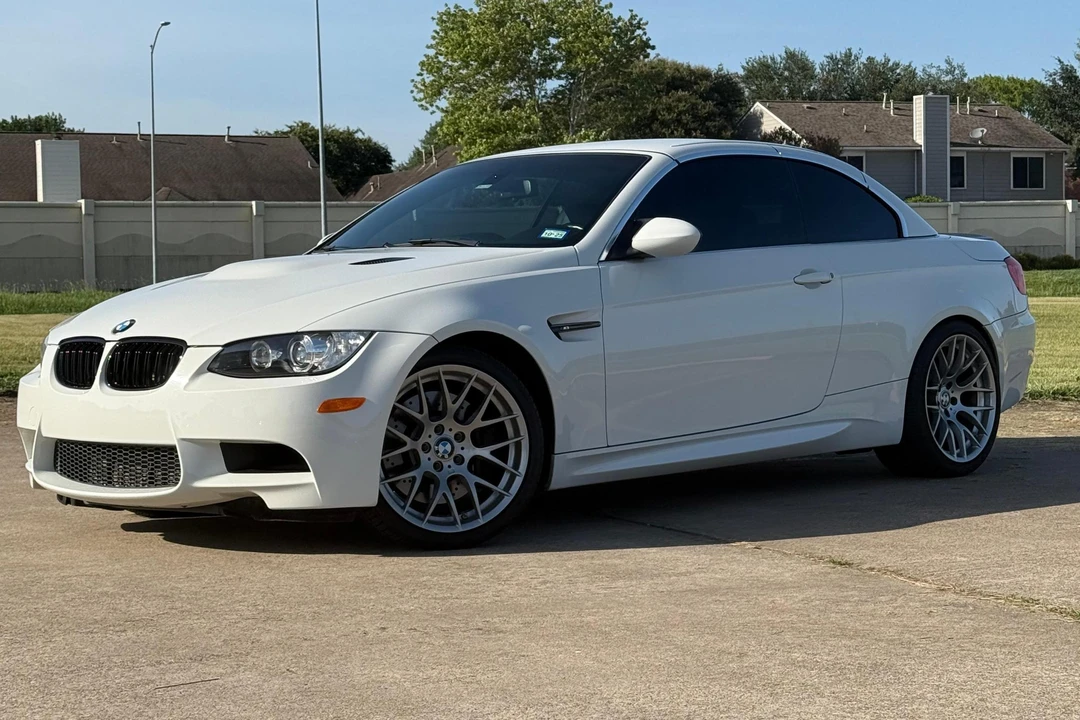 2011 BMW E93 M3 Convertible - Image 8 of 31