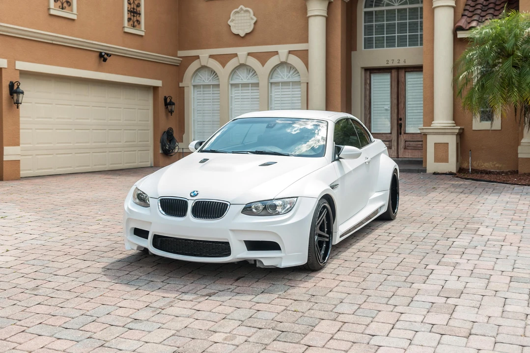 2011 BMW E93 M3 Convertible - Image 8 of 31