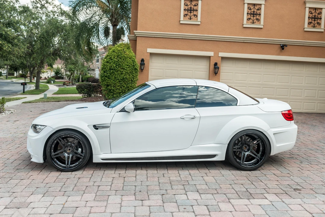2011 BMW E93 M3 Convertible - Image 11 of 31