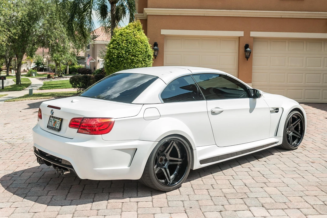 2011 BMW E93 M3 Convertible - Image 14 of 31
