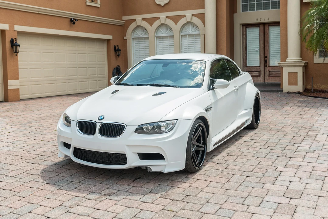 2011 BMW E93 M3 Convertible - Image 7 of 31
