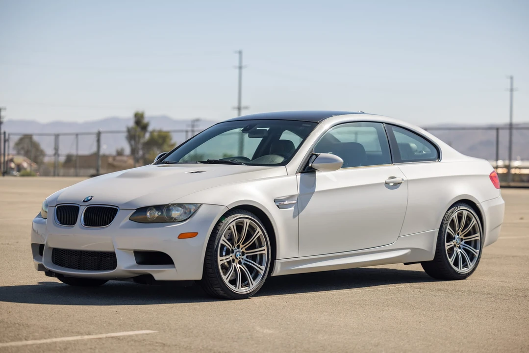 2011 BMW E92 M3 Coupe - Image 2 of 31