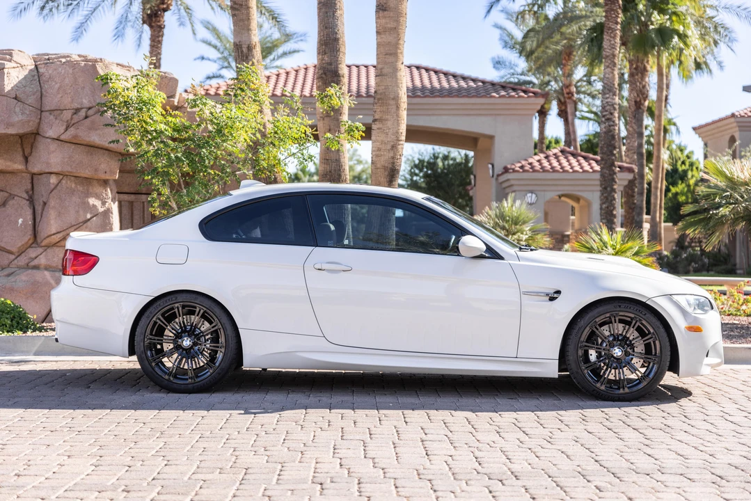 2011 BMW E92 M3 Coupe - Image 8 of 31