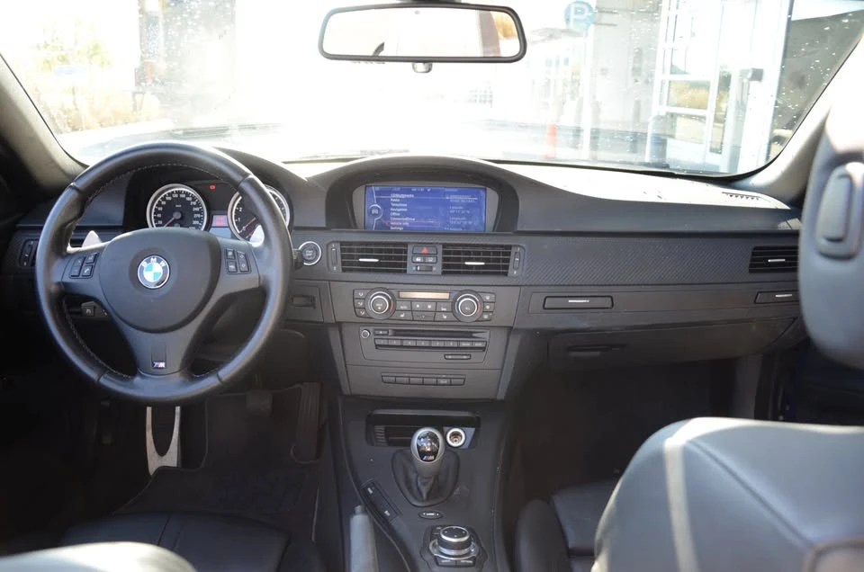 2011 BMW E93 M3 Convertible - Image 10 of 15