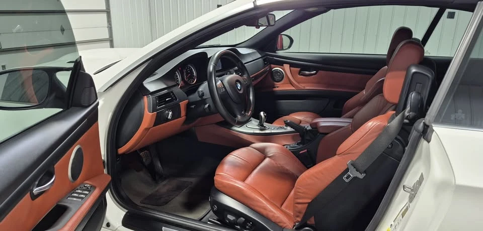 2011 BMW E93 M3 Convertible - Image 13 of 20
