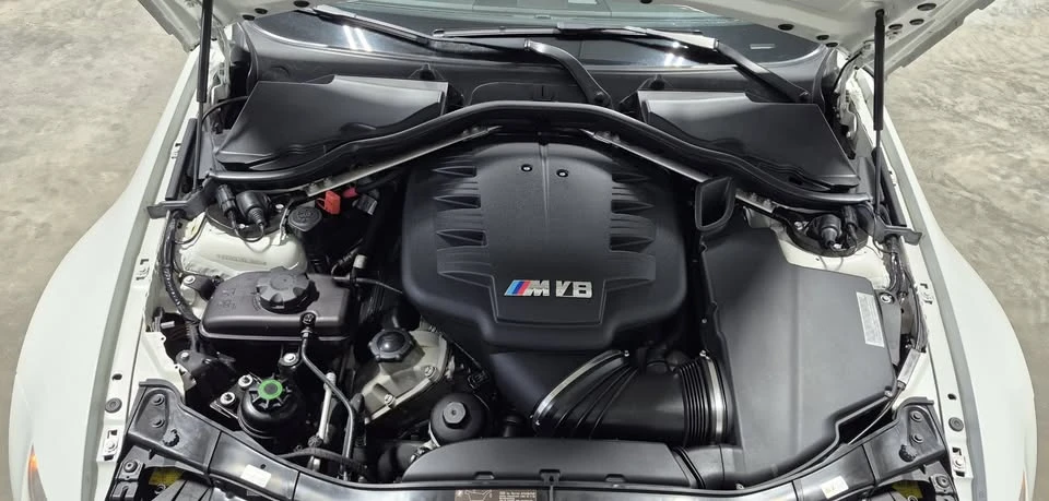 2011 BMW E93 M3 Convertible - Image 11 of 20