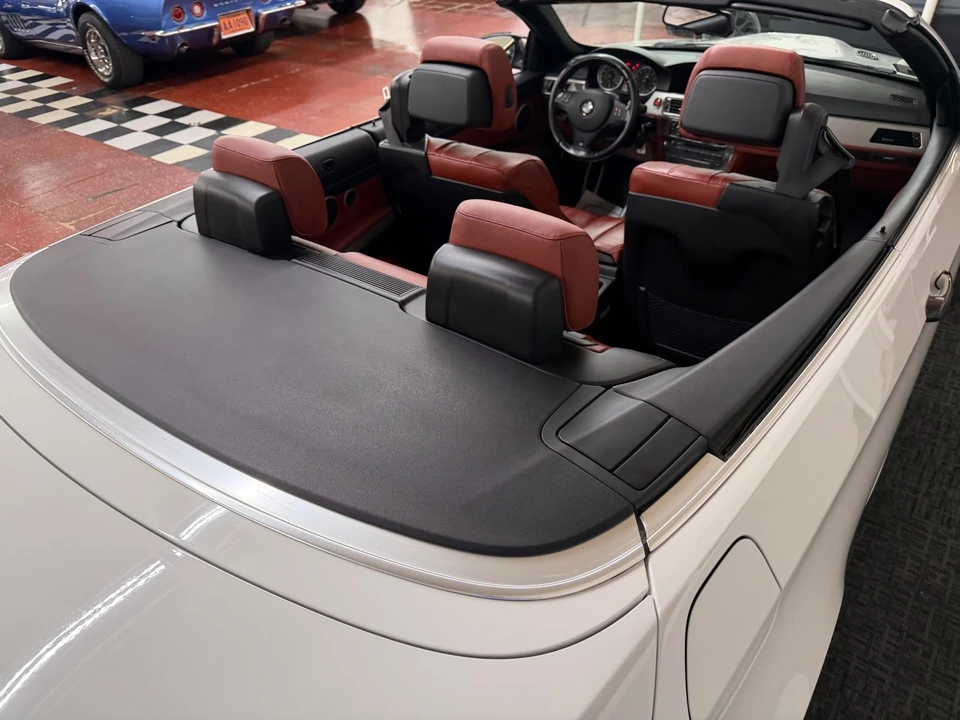 2011 BMW E93 M3 Convertible - Image 23 of 31