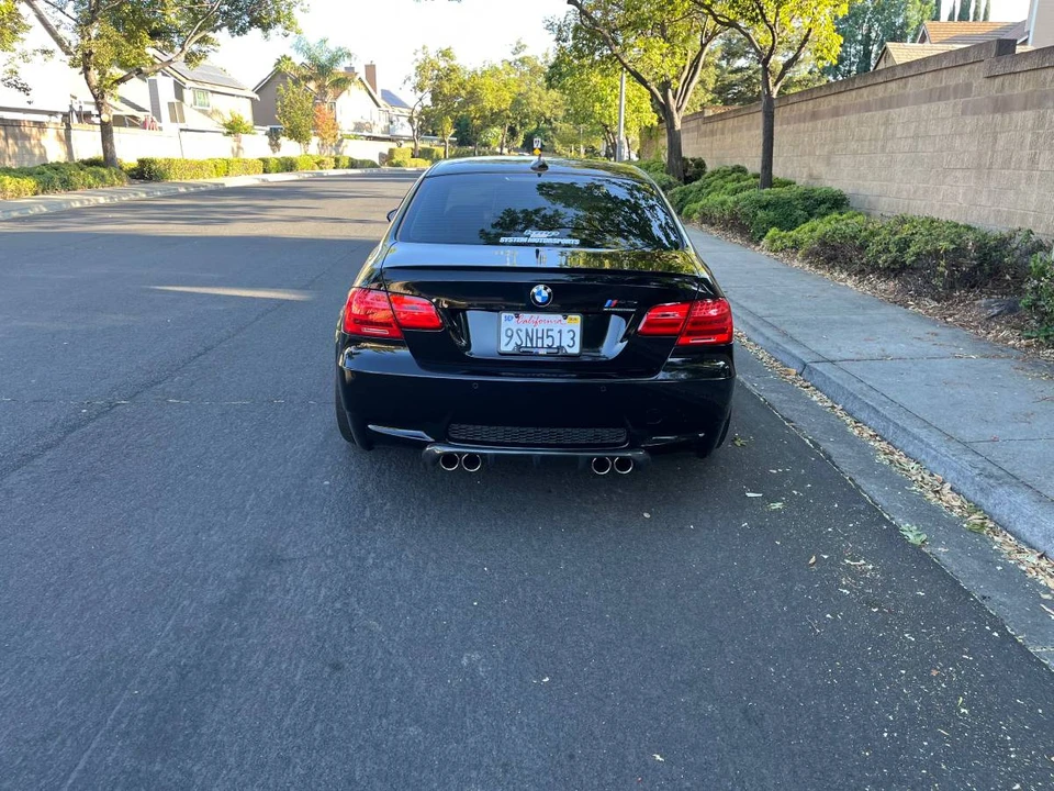 2011 BMW E90 M3 Sedan - Image 2 of 8