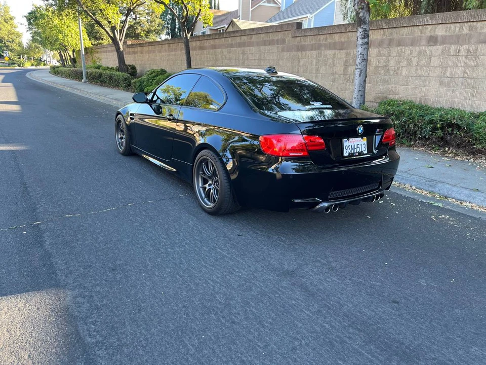 2011 BMW E90 M3 Sedan - Image 5 of 8