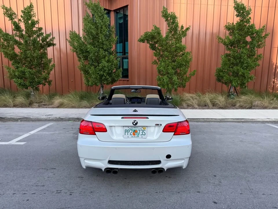 2011 BMW M3 - Image 10 of 13