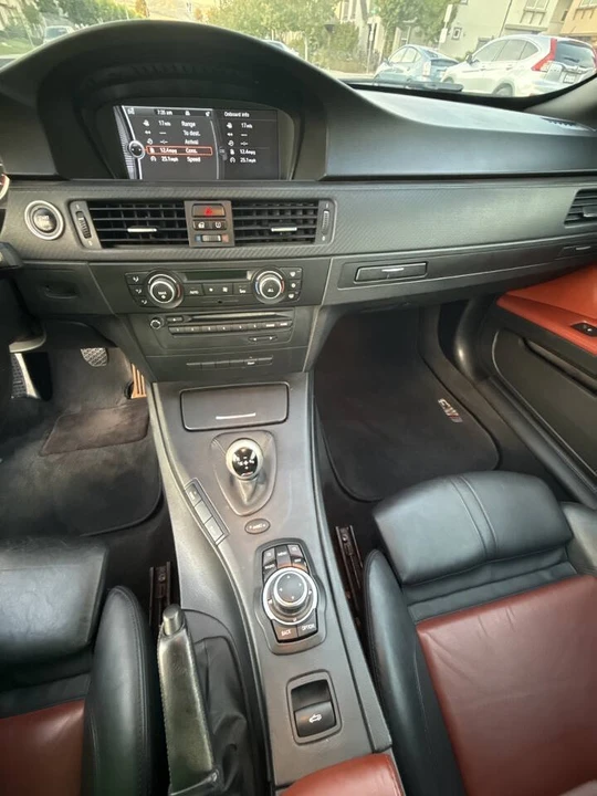 2011 BMW M3 - Image 14 of 19