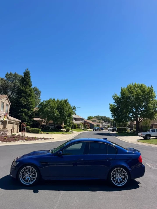2011 BMW E90 M3 Sedan - Image 7 of 16