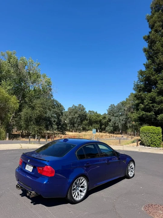 2011 BMW E90 M3 Sedan - Image 4 of 16