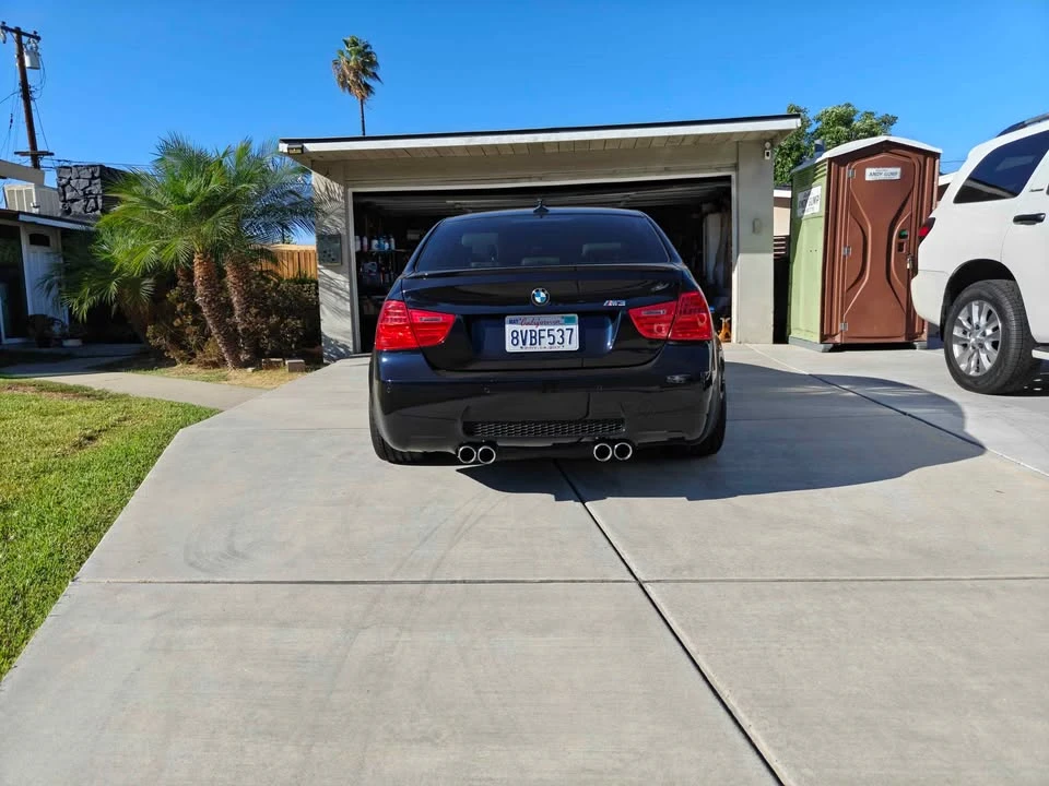2011 BMW E90 M3 Sedan - Image 4 of 17