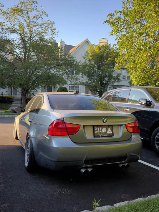 2011 BMW E90 M3 Sedan - Image 2 of 8