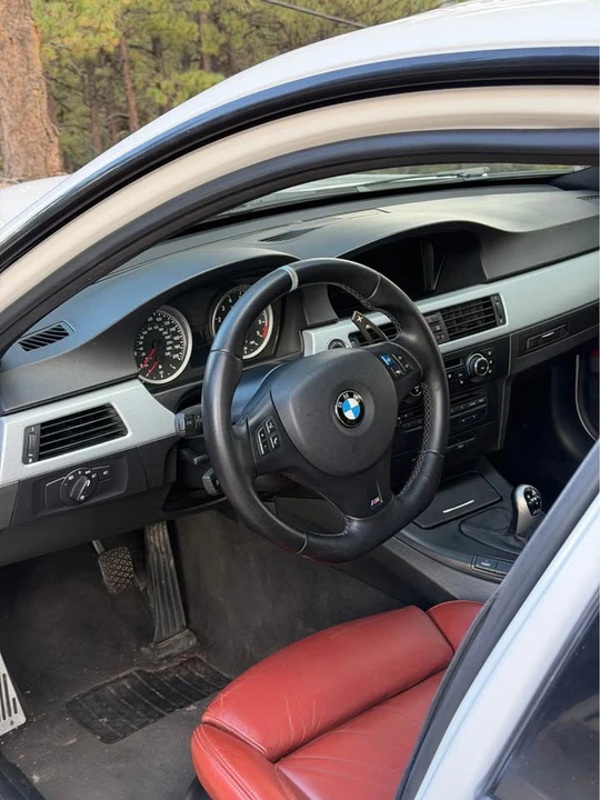 2011 BMW E90 M3 Sedan - Image 5 of 9