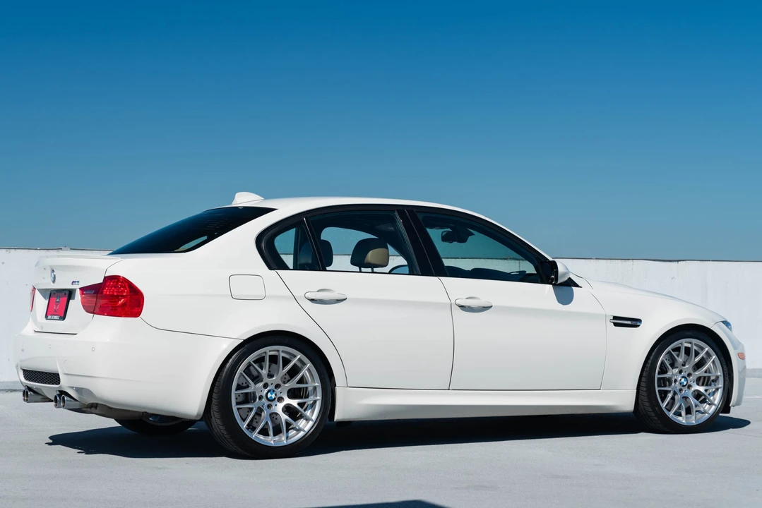 2011 BMW E90 M3 Sedan - Image 7 of 31